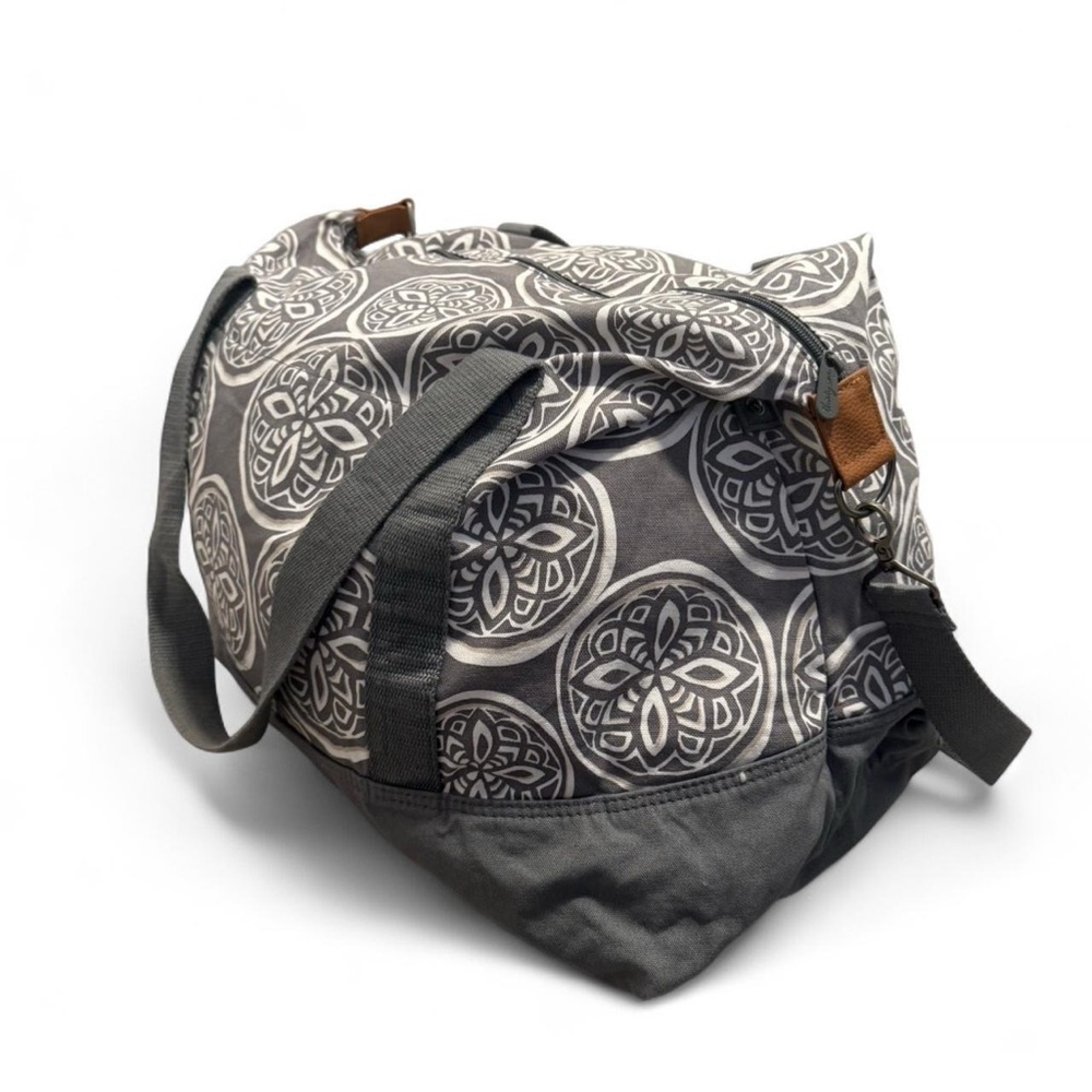 Retro Metro by Thirty-One Grey Print Weekender / Travel Bag